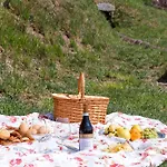 La Corte And Restaurant - Free Parking - 10 Minutes To The And Centre Couette-café