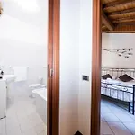 Couette-café La Corte And Restaurant - Free Parking - 10 Minutes To The And Centre
