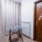 Bed and Breakfast La Corte And Restaurant - Free Parking - 10 Minutes To The And Centre 4*