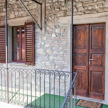La Corte And Restaurant - Free Parking - 10 Minutes To The And Centre 4*