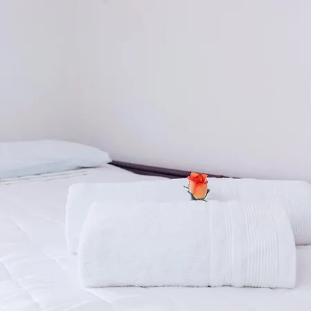 La Corte And Restaurant - Free Parking - 10 Minutes To The And Centre Tavernerio