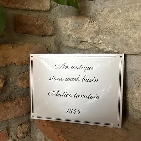 Bed & Breakfast La Corte And Restaurant - Free Parking - 10 Minutes To The And Centre 4*