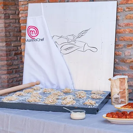 La Corte And Restaurant - Free Parking - 10 Minutes To The And Centre Frühstückspension Tavernerio