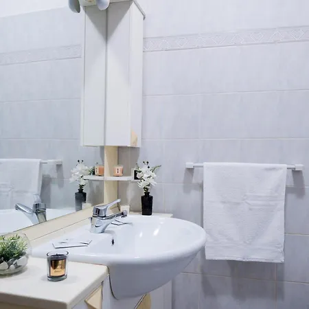 La Corte And Restaurant - Free Parking - 10 Minutes To The And Centre